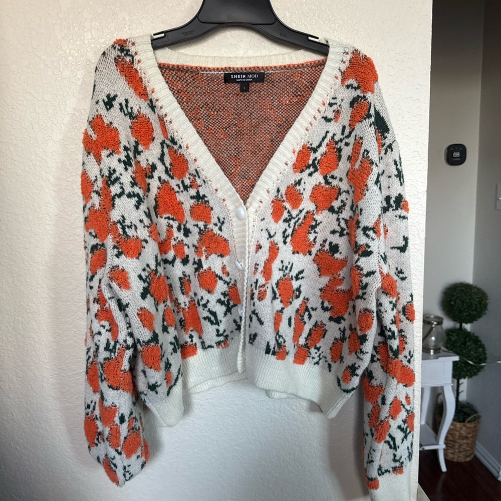 Cream and Orange Floral V-Neck Cropped Cardigan Sweater Large - Picture 6 of 12